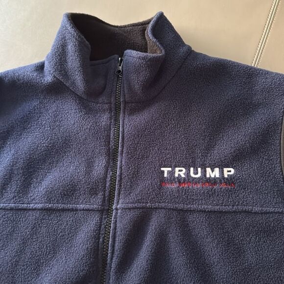 Bayside Fleece Navy Blue Men’s Zip Up Trump Logo Fleece Vest. Size  X Large. - Picture 2 of 6